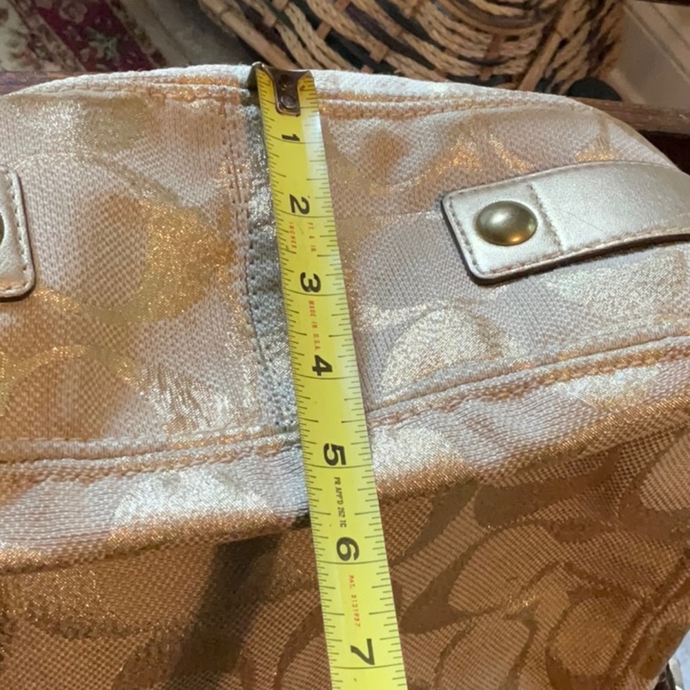 Awesome Coach gold hobo bag - Picture 13 of 14